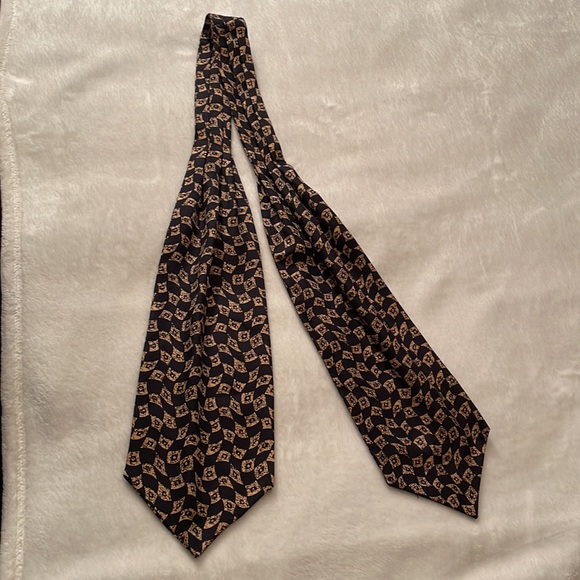 Reporter neckerchief - Picture 1 of 3
